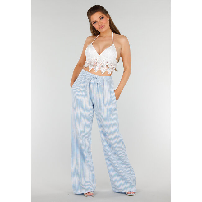 Hellblaue weiße Baumwollhose mit dekorativer Schleife und Stretch
