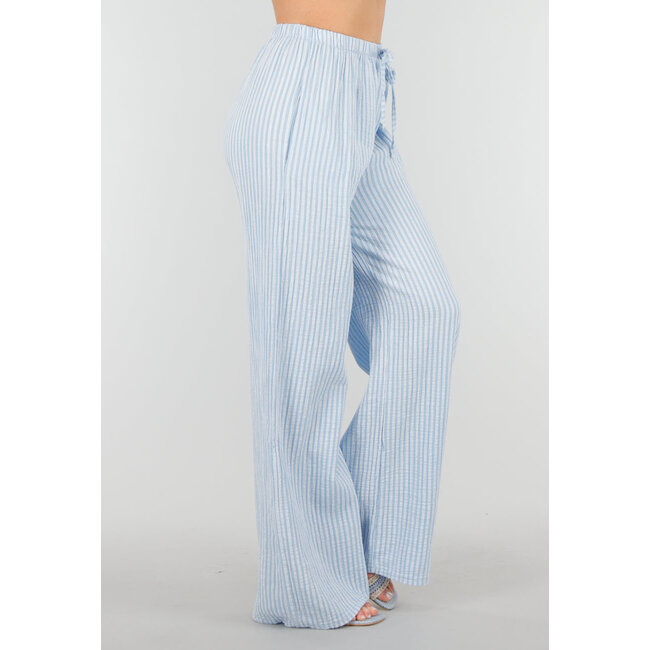 Hellblaue weiße Baumwollhose mit dekorativer Schleife und Stretch