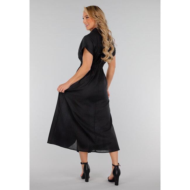 Schwarzes Midi-Hemdkleid mit Knopfverschluss und Gummizug in der Taille
