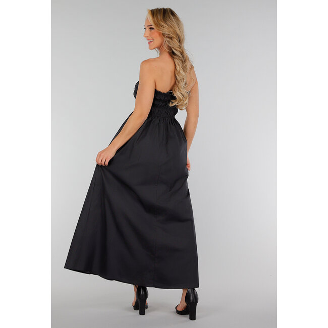 Schwarzes trägerloses Maxikleid mit gesmoktem Oberteil und A-Linien-Rock
