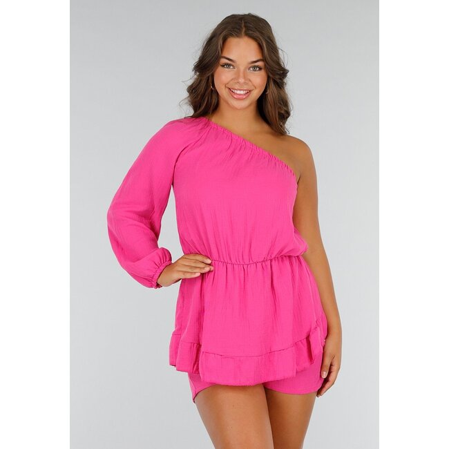 Fuchsiafarbener Playsuit aus Baumwolle mit Rüschen und One-Shoulder