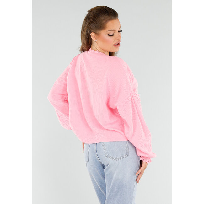 Rosa Bluse mit Herz-Taschen und Knopfleiste