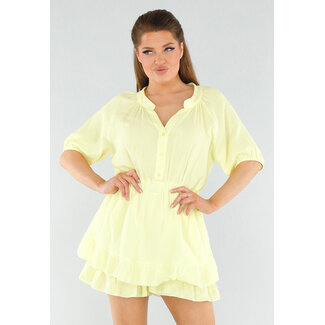 Buttergelber Playsuit mit geknöpftem Verschluss