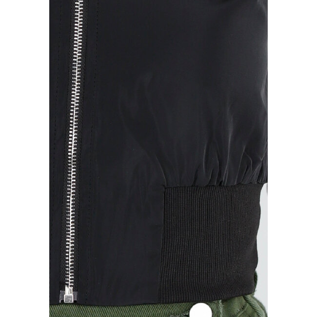 Schwarzer Cropped Bodywarmer mit Reißverschluss und hohem Kragen