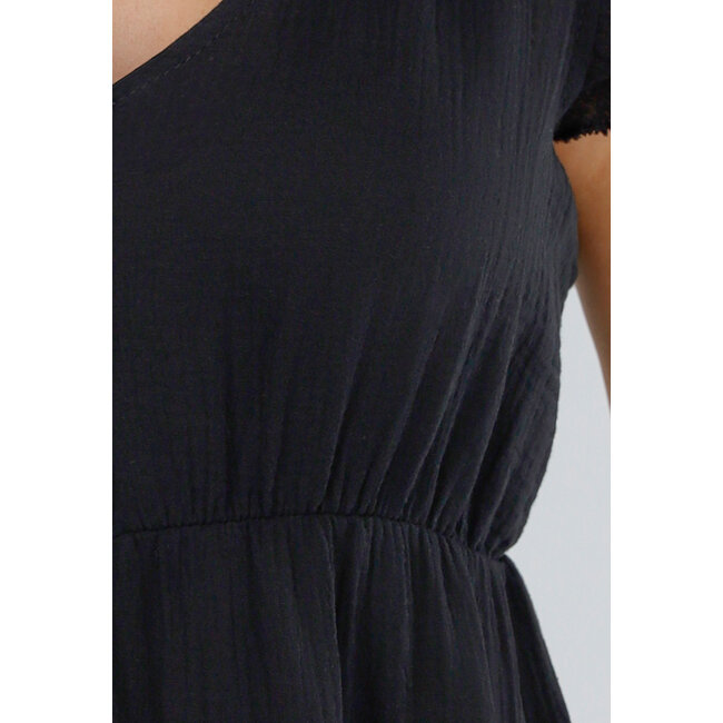 Schwarzes Midikleid in Leinenoptik mit V-Ausschnitt und gerüschten Ärmeln
