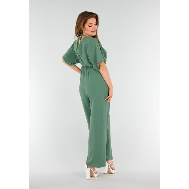 Grüner Jumpsuit mit weitem V-Ausschnitt und Schleife am Rücken
