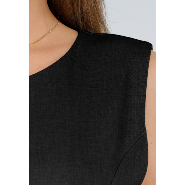Schwarzes 2-teiliges Set mit ärmellosem Oberteil und gerader weiter Hose