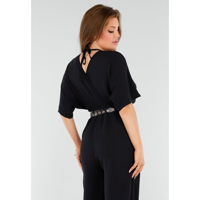 Schwarzer Jumpsuit mit weitem V-Ausschnitt und Schleifenverschluss am Rücken