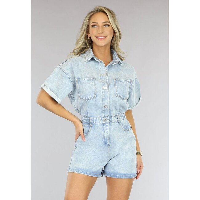Hellblauer Denim Playsuit mit Stretch