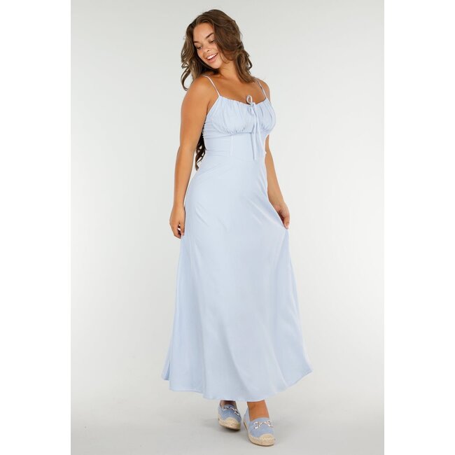 Hellblaues Maxikleid mit Spaghetti-Trägern und Schnürung