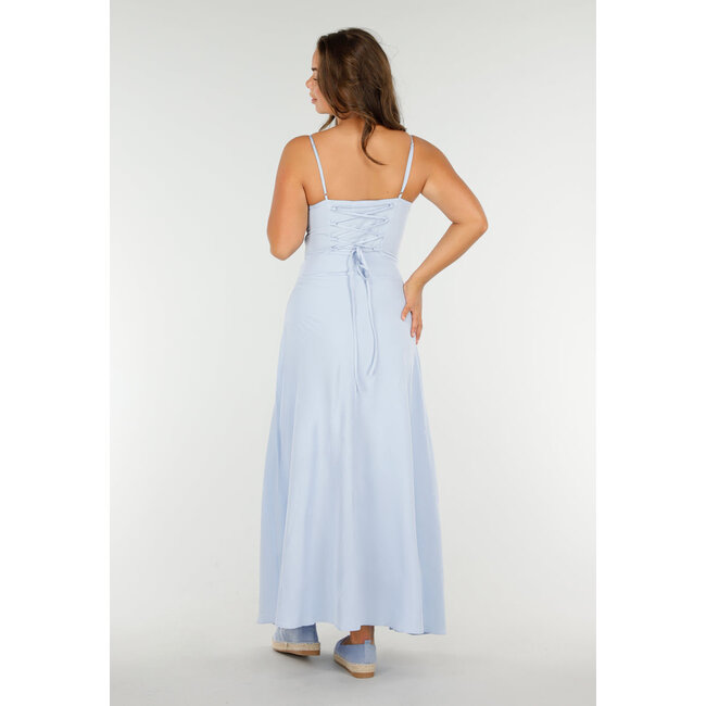 Hellblaues Maxikleid mit Spaghetti-Trägern und Schnürung
