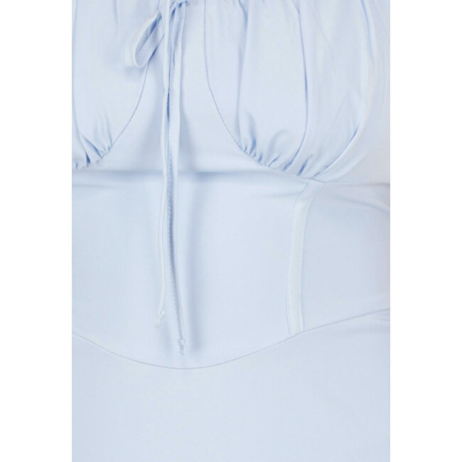 Hellblaues Maxikleid mit Spaghetti-Trägern und Schnürung