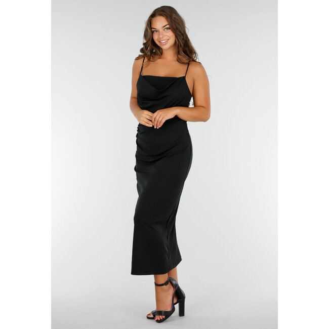 Schwarzes Stretch-Kleid mit Spaghetti-Trägern und Wasserfall-Ausschnitt