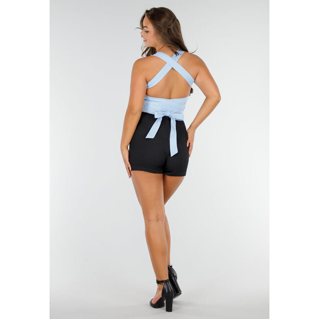 Schwarzer Stretch-Skort mit Schleifenverschluss und leicht strukturiertem Material