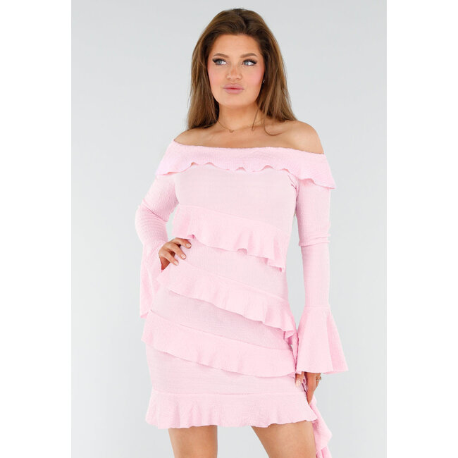 Hellrosa Off-Shoulder Kleid mit Volants und langen Ärmeln