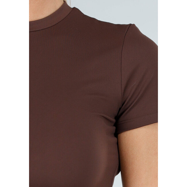 Braunes Sport-Top mit Rundhalsausschnitt, kurzen Ärmeln und Stretch