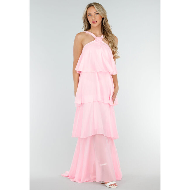 Hellrosa Langes Kleid mit Rüschen und Blumendetail am Ausschnitt