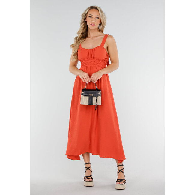 Rostfarbenes Midikleid mit verstellbaren Trägern und Stretch
