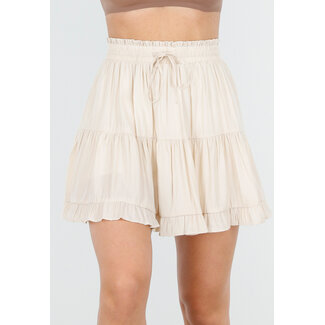 Beigefarbener Skort mit Volants