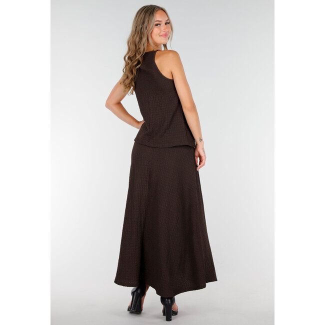 Braunes Set mit hochgeschnittenem Oberteil und Stretch