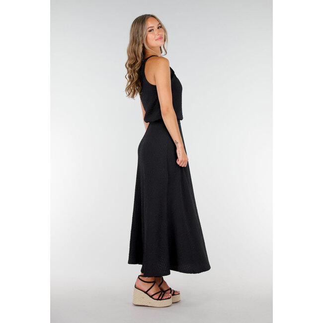 Schwarzes Maxi-Set mit hochgeschnittenem Oberteil und Stretch