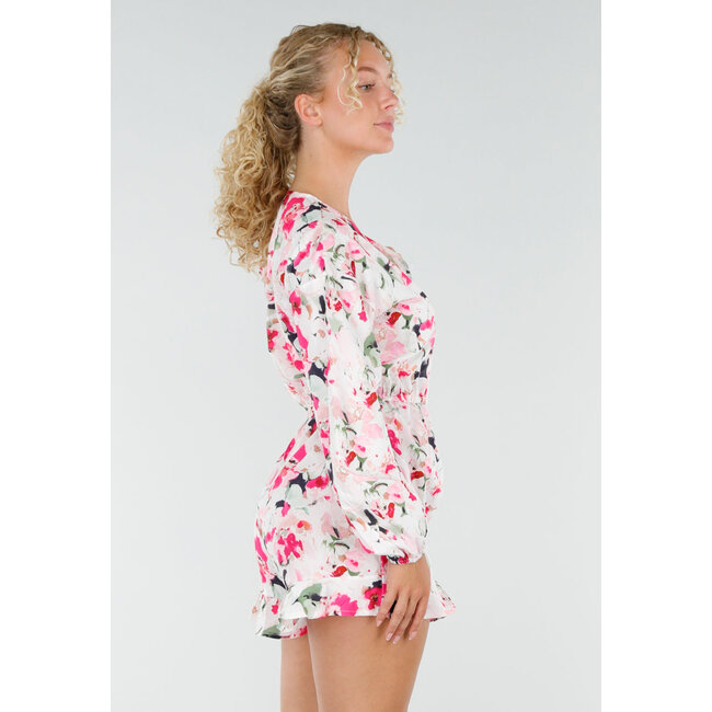 Weißer geblümter Playsuit mit langen Puffärmeln