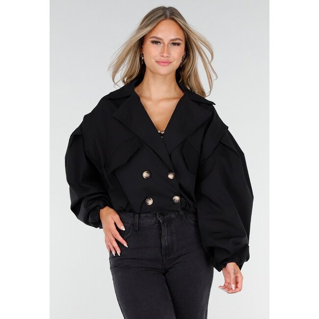 Kurzer Trenchcoat in Schwarz mit Puffärmeln und Knöpfen