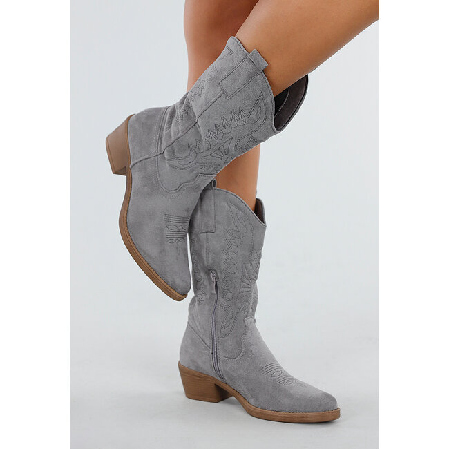 Graue Cowboystiefel in Wildlederoptik mit Ziernähten