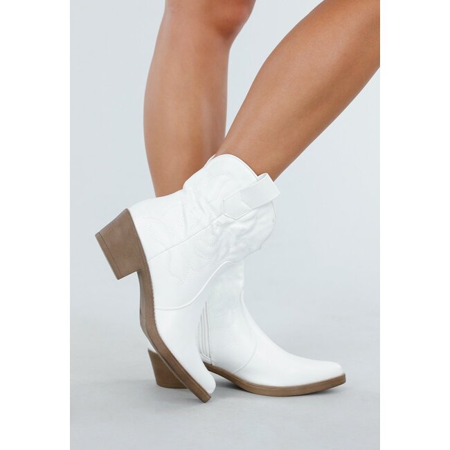 Weiße Western-Stiefeletten