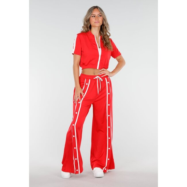 Rotes zweiteiliges Set mit Weste und weiten Beinen