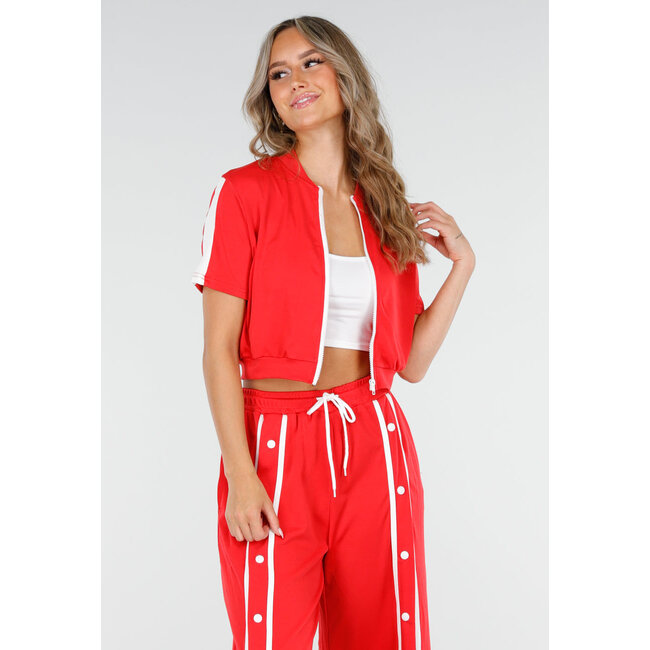 Rotes zweiteiliges Set mit Weste und weiten Beinen