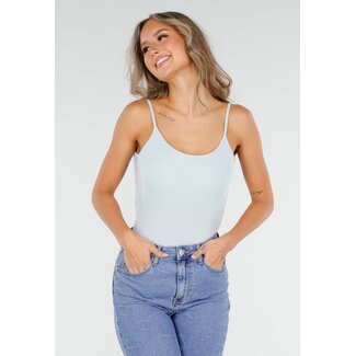 Hellblauer Rippenbodysuit