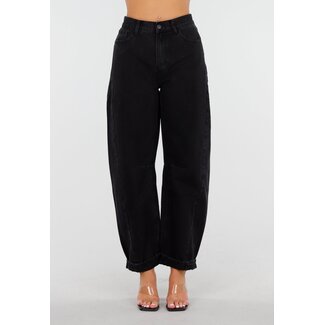 Black Barrel Jeans