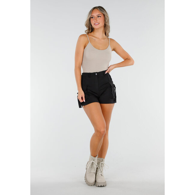 Beigefarbene Schnürstiefel mit klobiger Sohle und Reißverschluss