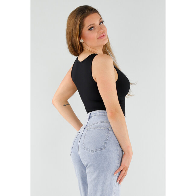 Nahtloses Shaping Top in Schwarz mit hohem Ausschnitt