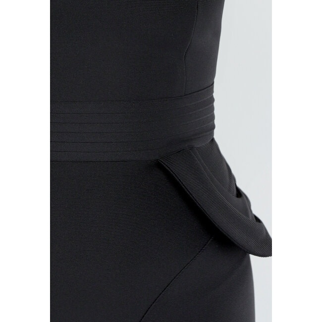 Schwarzes Träger-Midikleid mit Schößchen und Schlitz