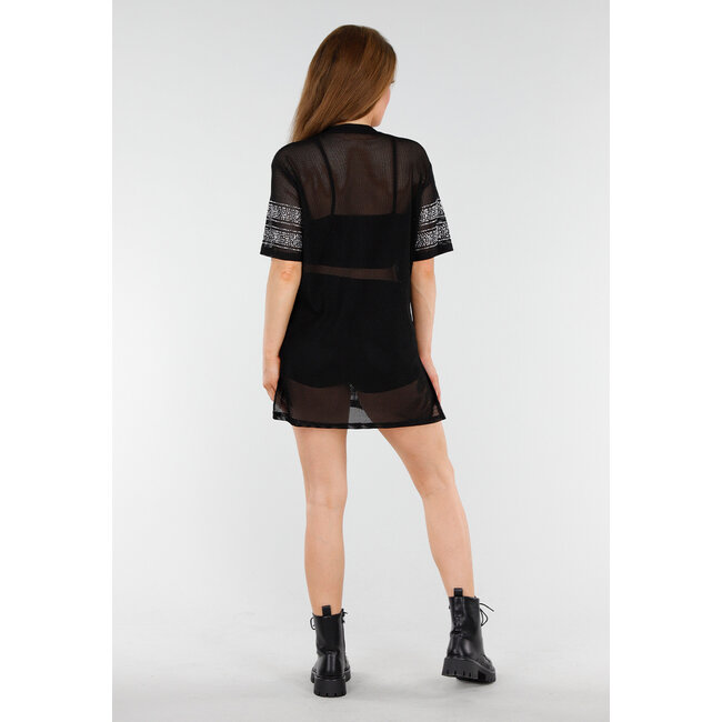 Schwarzes Mesh-T-Shirt-Kleid mit silbernem Glitzer und Zahlenaufdruck