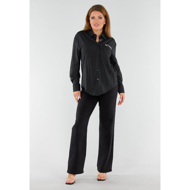 Schwarz gestreifte Bluse mit St. Tropez-Stickerei am Rücken