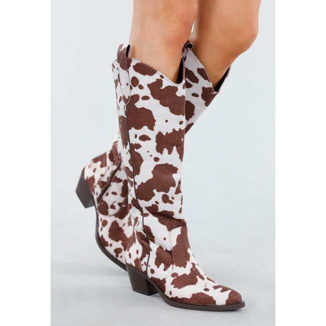 Cowboy-Stiefel in Braun-Weiß mit niedrigem Absatz