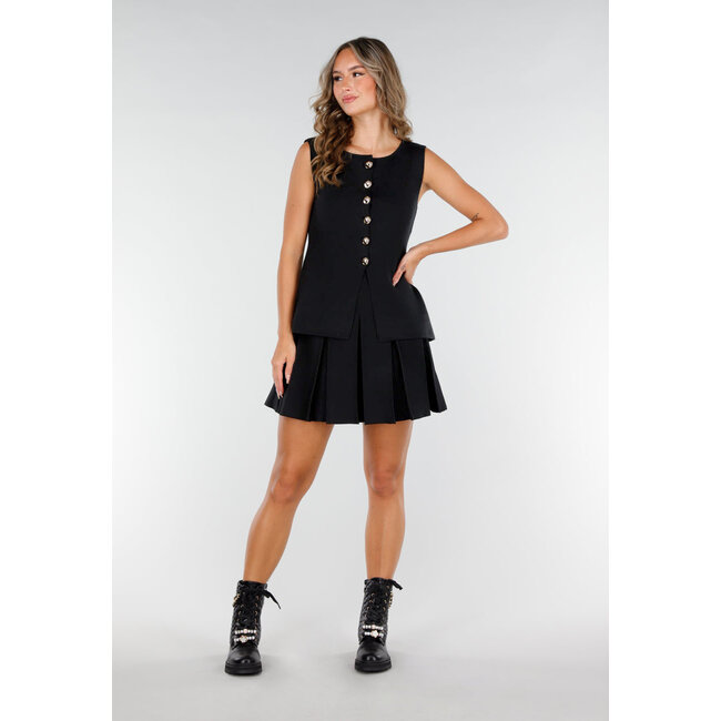 Schwarze, gesteppte Veteranenstiefel mit klobiger Sohle und Kette