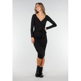 Schwarzes Kleid mit Overslag