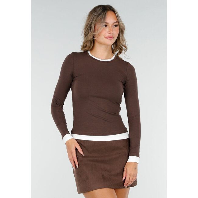 Braunes Langarmshirt