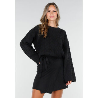 Schwarzer Strickpullover mit Stretchanteil