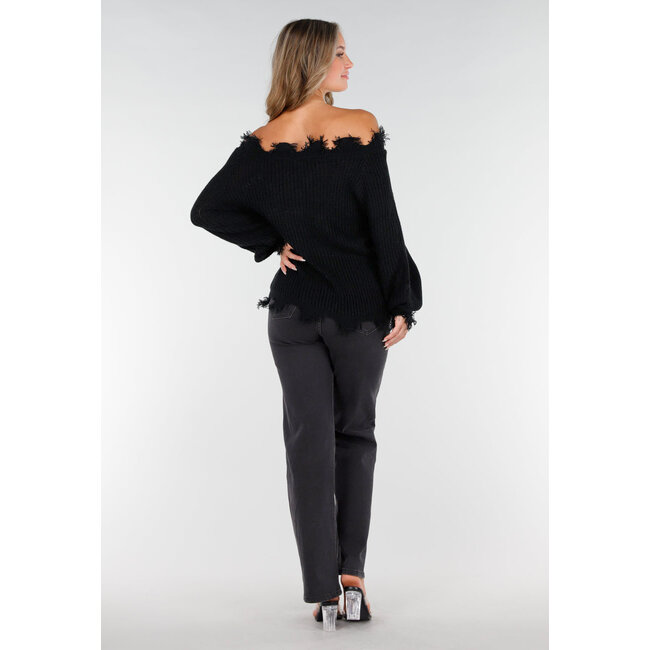 Schwarzer Off-Shoulder Pullover mit Fransen