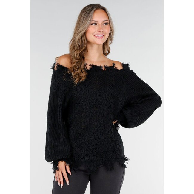 Schwarzer Off-Shoulder Pullover mit Fransen