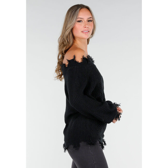 Schwarzer Off-Shoulder Pullover mit Fransen