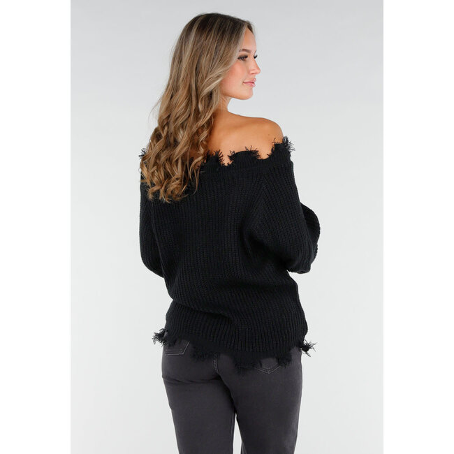 Schwarzer Off-Shoulder Pullover mit Fransen