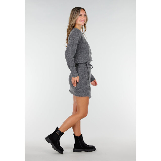 Schwarze Stiefeletten mit klobiger Sohle und Wildlederoptik