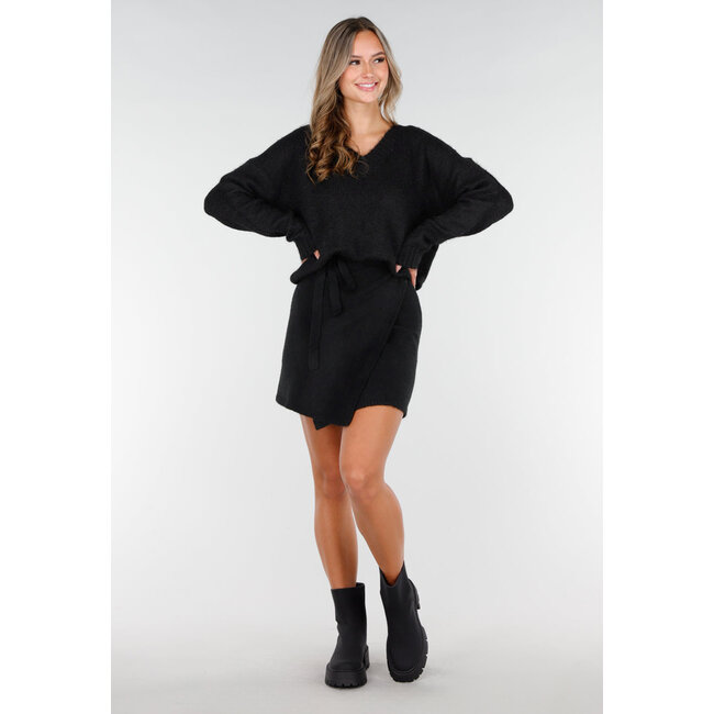 Schwarze Stiefeletten mit klobiger Sohle und Reißverschlussdetail