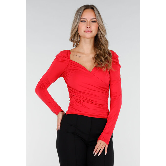 Rotes Stretch-Top mit Revers und Falten